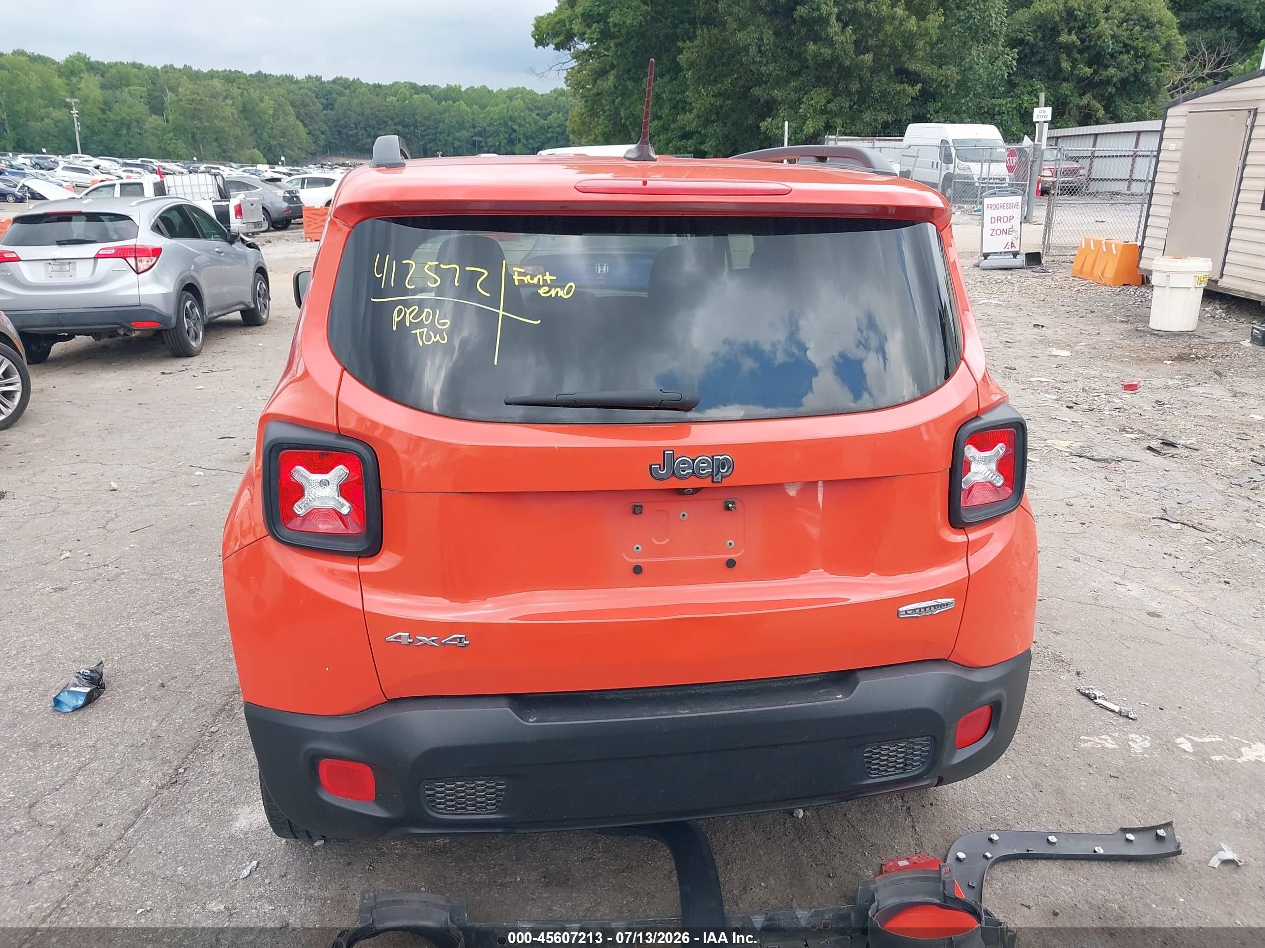 2017 Jeep Renegade Latitude Orange vin: ZACCJBBB0HPF22556