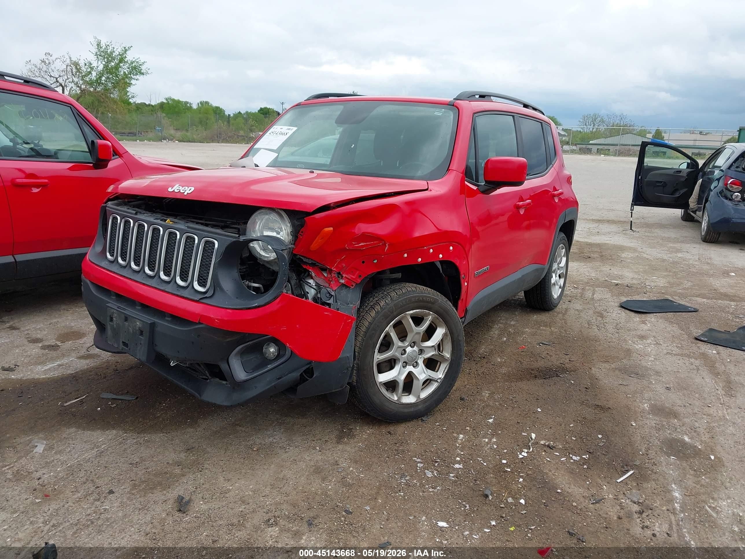2017 Jeep Renegade Latitude 4x4 Красный vin: ZACCJBBB1HPE97666