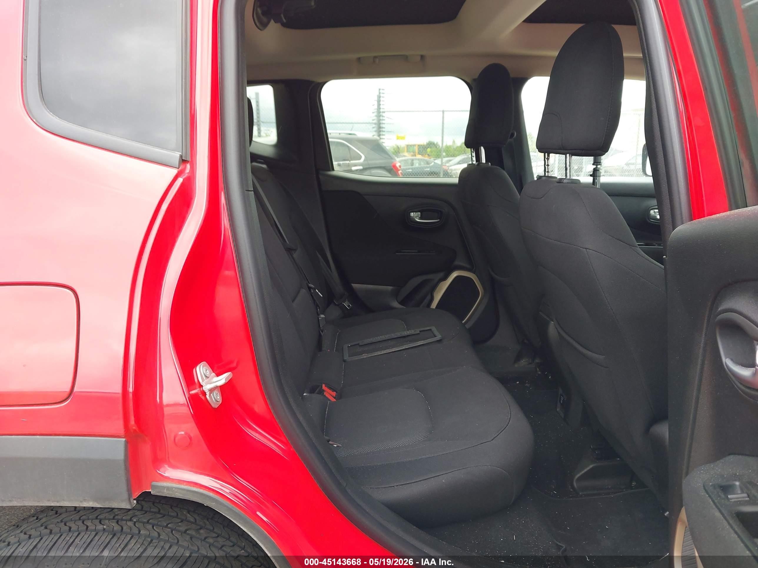 2017 Jeep Renegade Latitude 4x4 Красный vin: ZACCJBBB1HPE97666