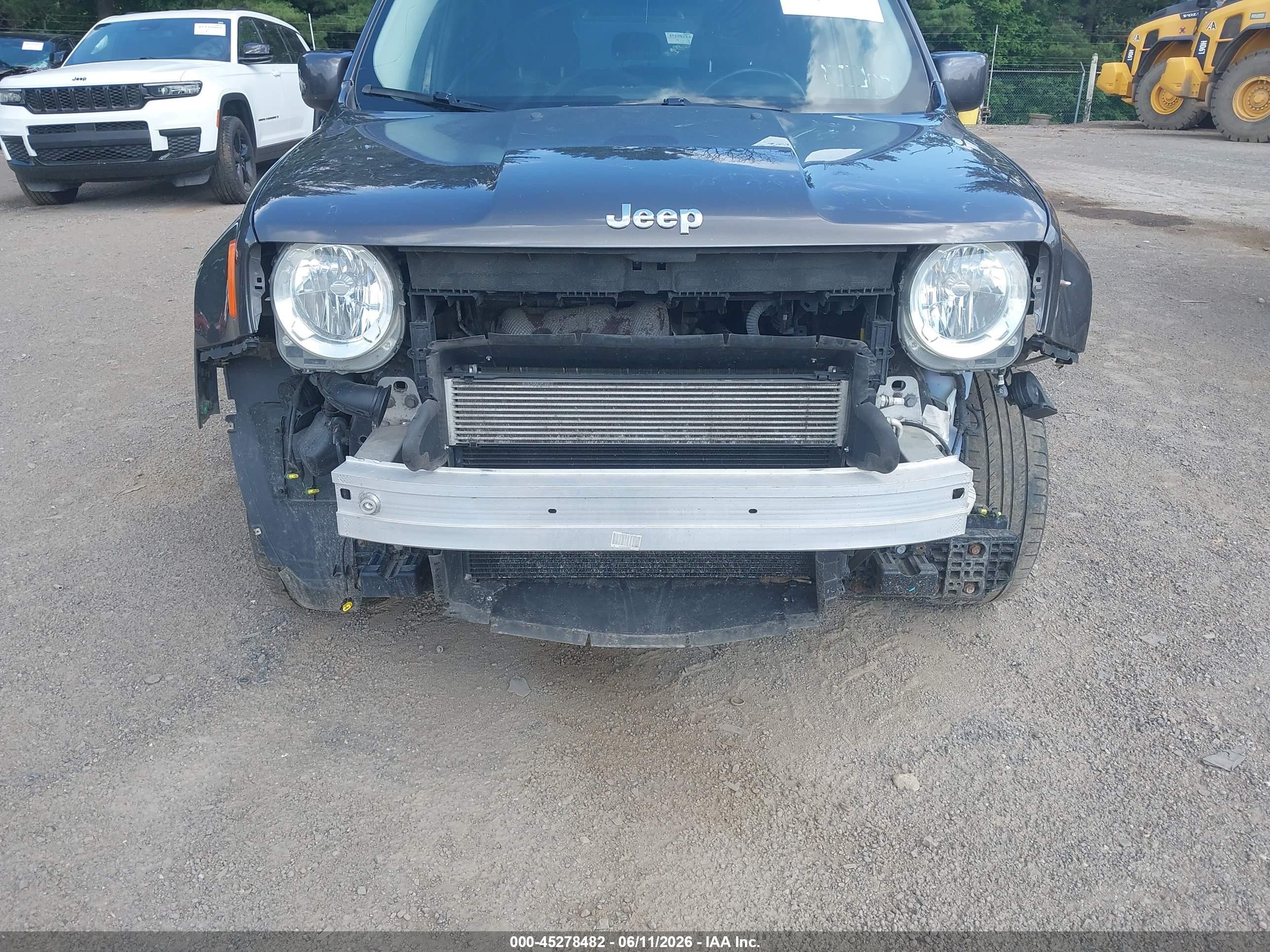 2017 Jeep Renegade Latitude 4x4 Gray vin: ZACCJBBB1HPF46252