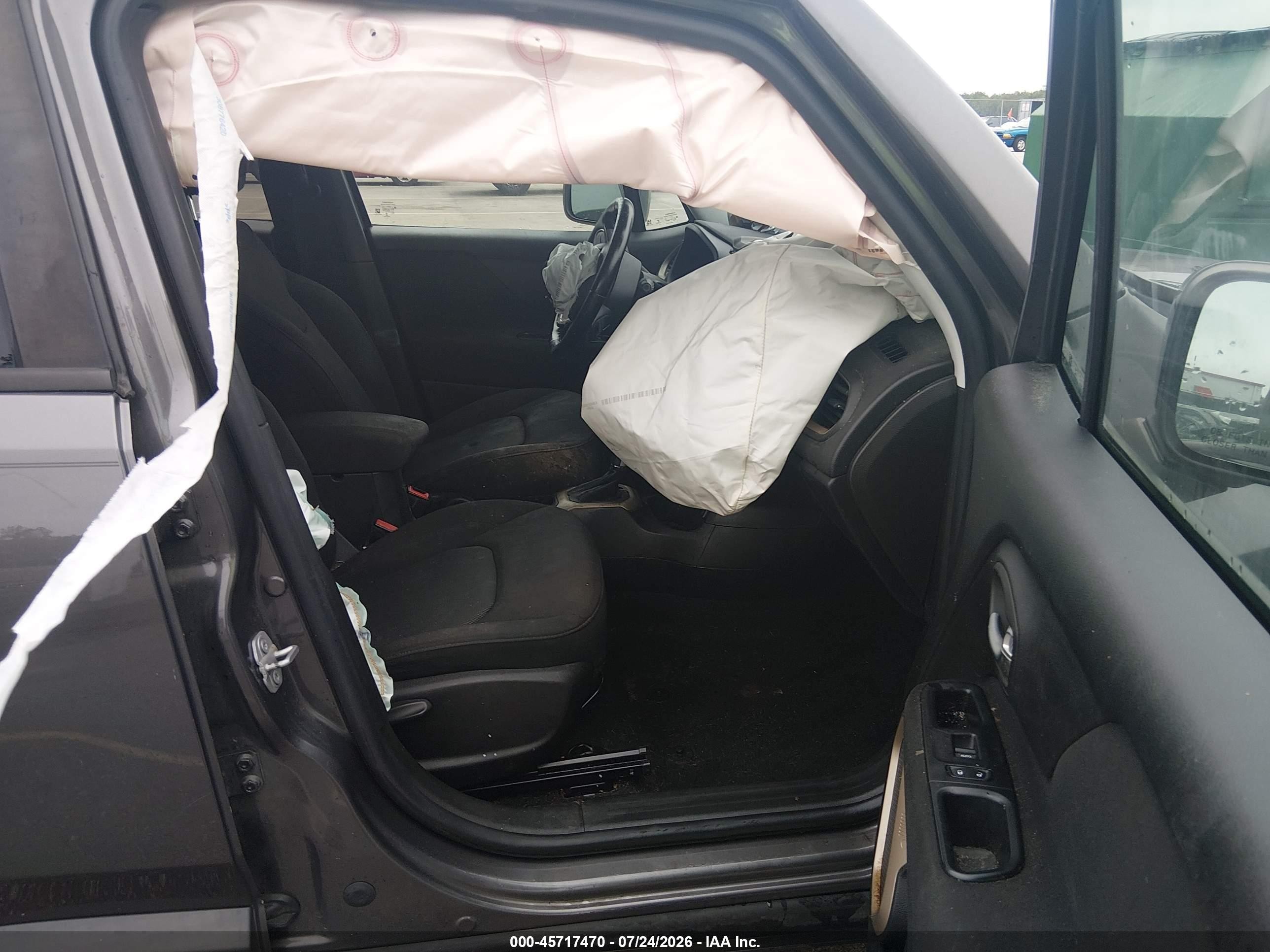 2017 Jeep Renegade Latitude Gray vin: ZACCJBBB2HPE94906