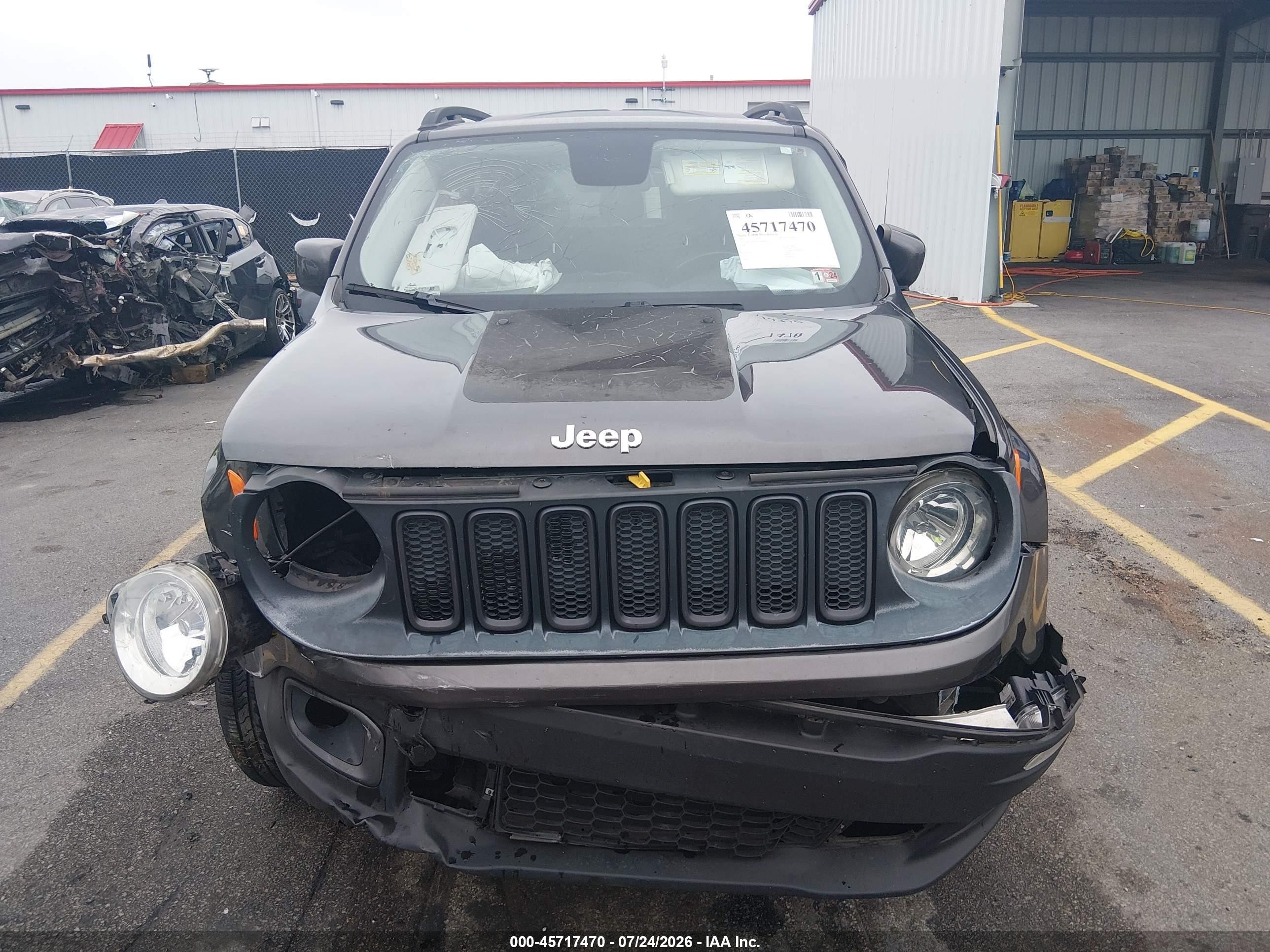 2017 Jeep Renegade Latitude Gray vin: ZACCJBBB2HPE94906