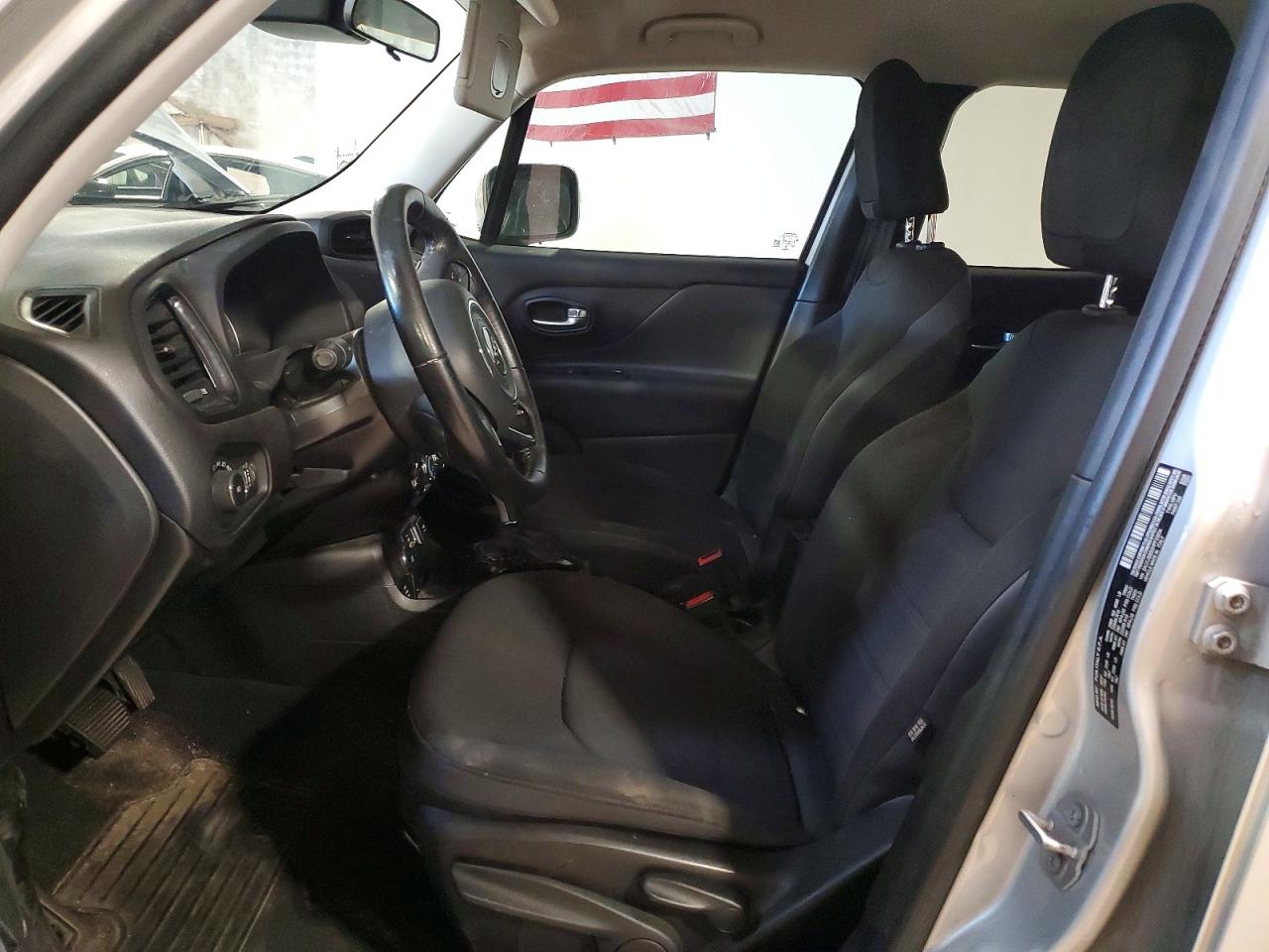 2017 Jeep Renegade Latitude Silver vin: ZACCJBBB2HPF33834