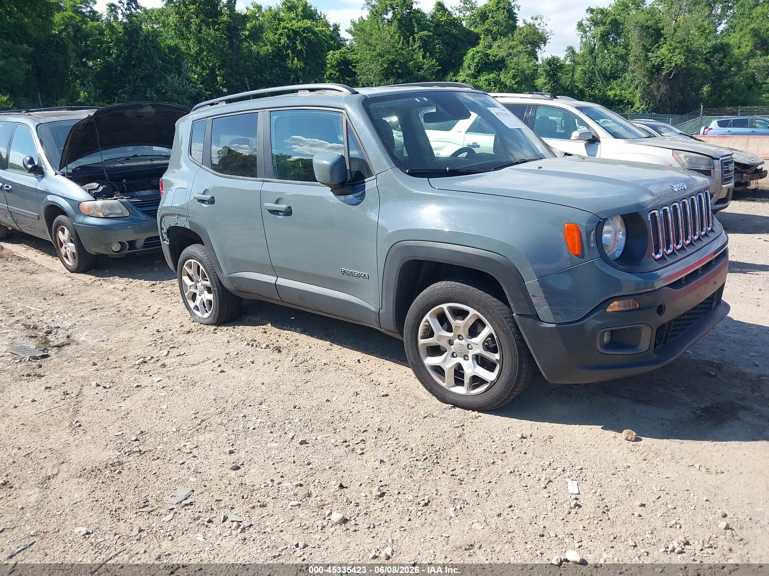 2018 Jeep Renegade Latitude 4x4 Серый vin: ZACCJBBB2JPH88912