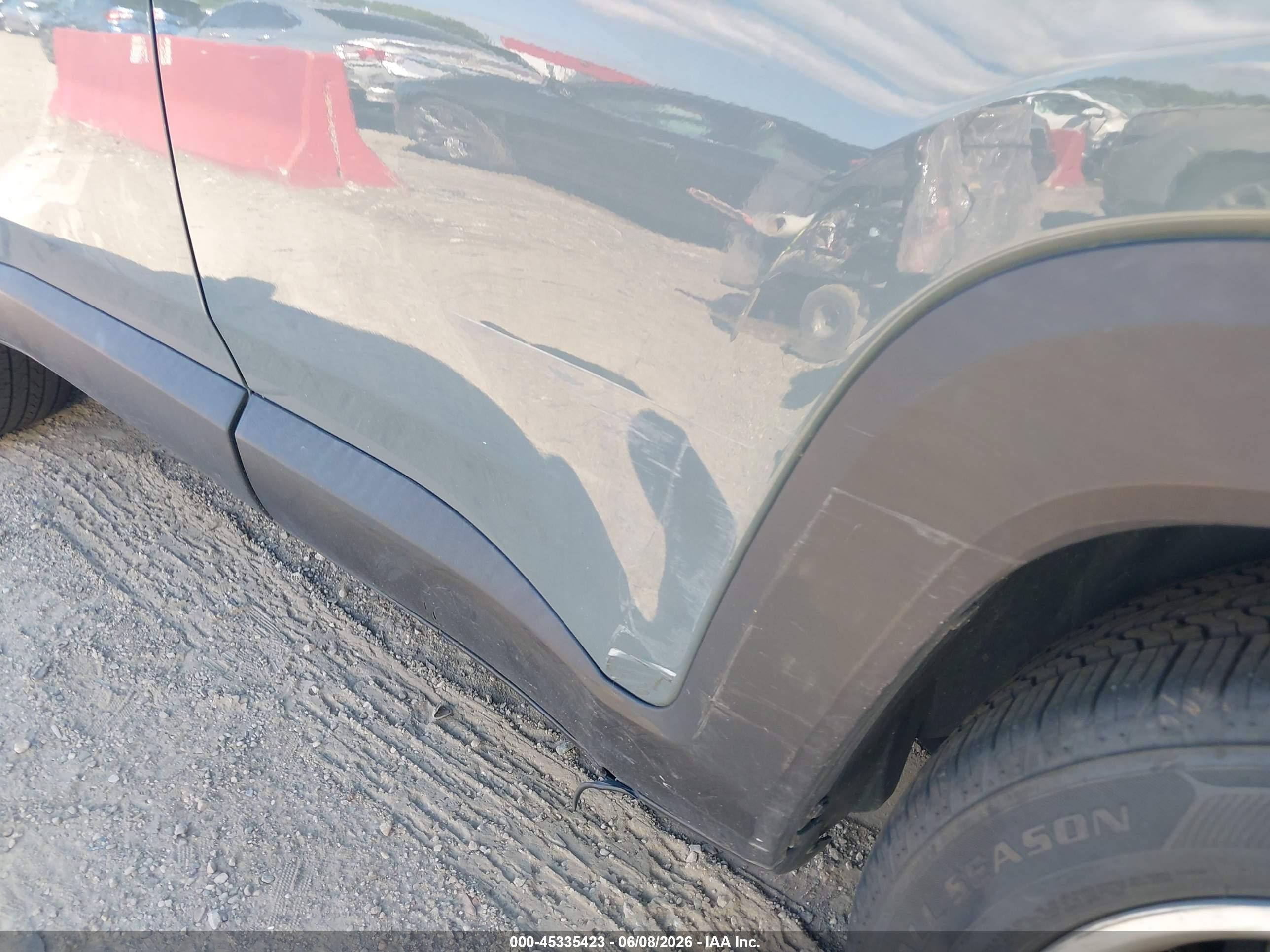2018 Jeep Renegade Latitude 4x4 Серый vin: ZACCJBBB2JPH88912