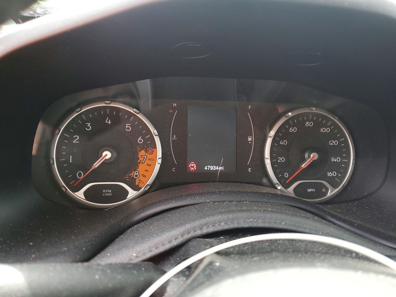2017 Jeep Renegade Latitude Белый vin: ZACCJBBB3HPF02768