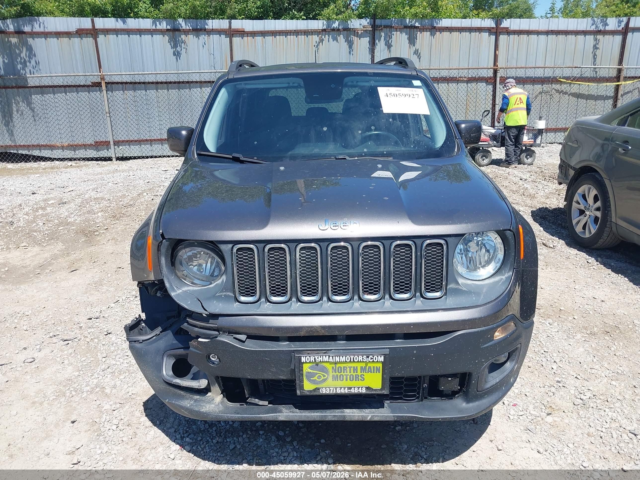 2017 Jeep Renegade Latitude 4x4 Серый vin: ZACCJBBB6HPE56448
