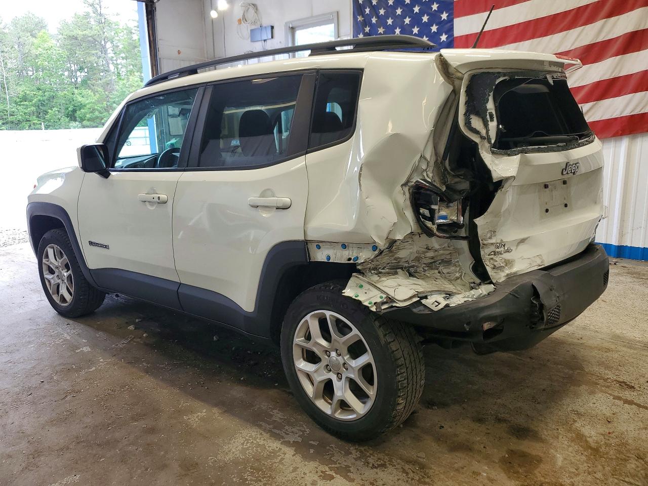 2017 Jeep Renegade Latitude White vin: ZACCJBBB8HPE72909