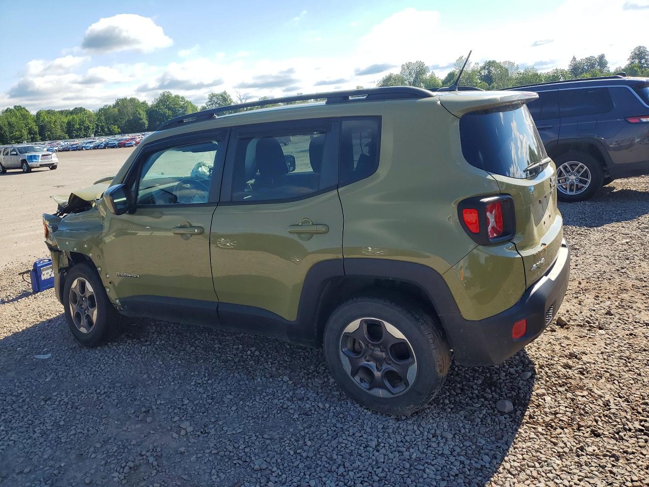 2015 Jeep Renegade Latitude Green vin: ZACCJBBH0FPB88434