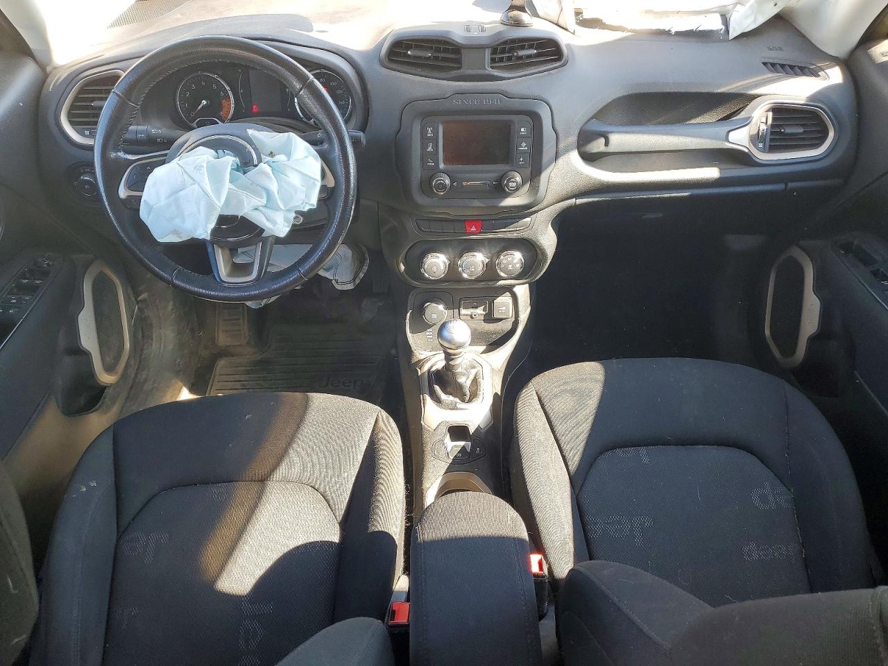 2015 Jeep Renegade Latitude Green vin: ZACCJBBH0FPB88434