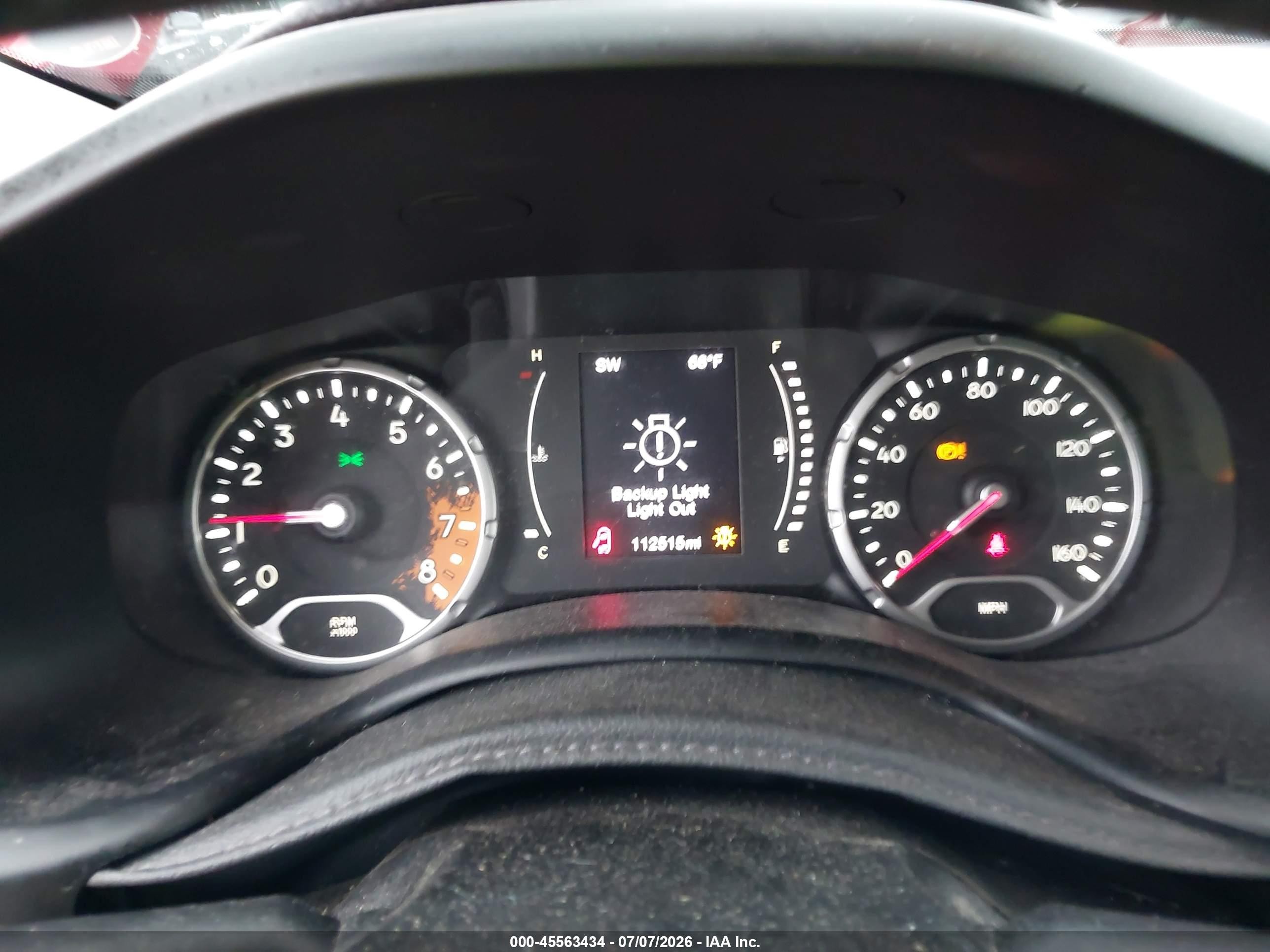 2015 Jeep Renegade Latitude Red vin: ZACCJBBH0FPB89504