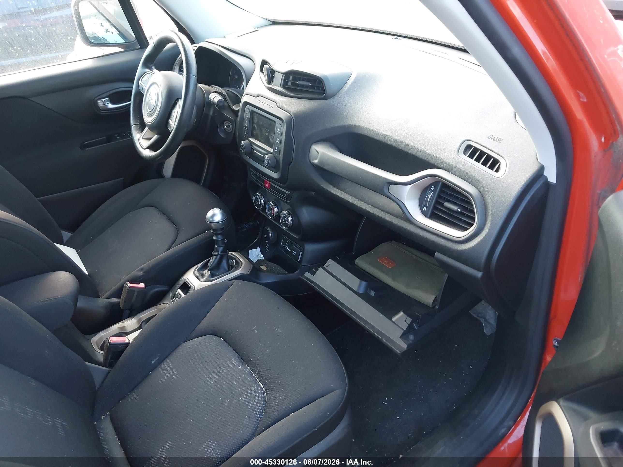 2015 Jeep Renegade Latitude Оранжевый vin: ZACCJBBH3FPB77508