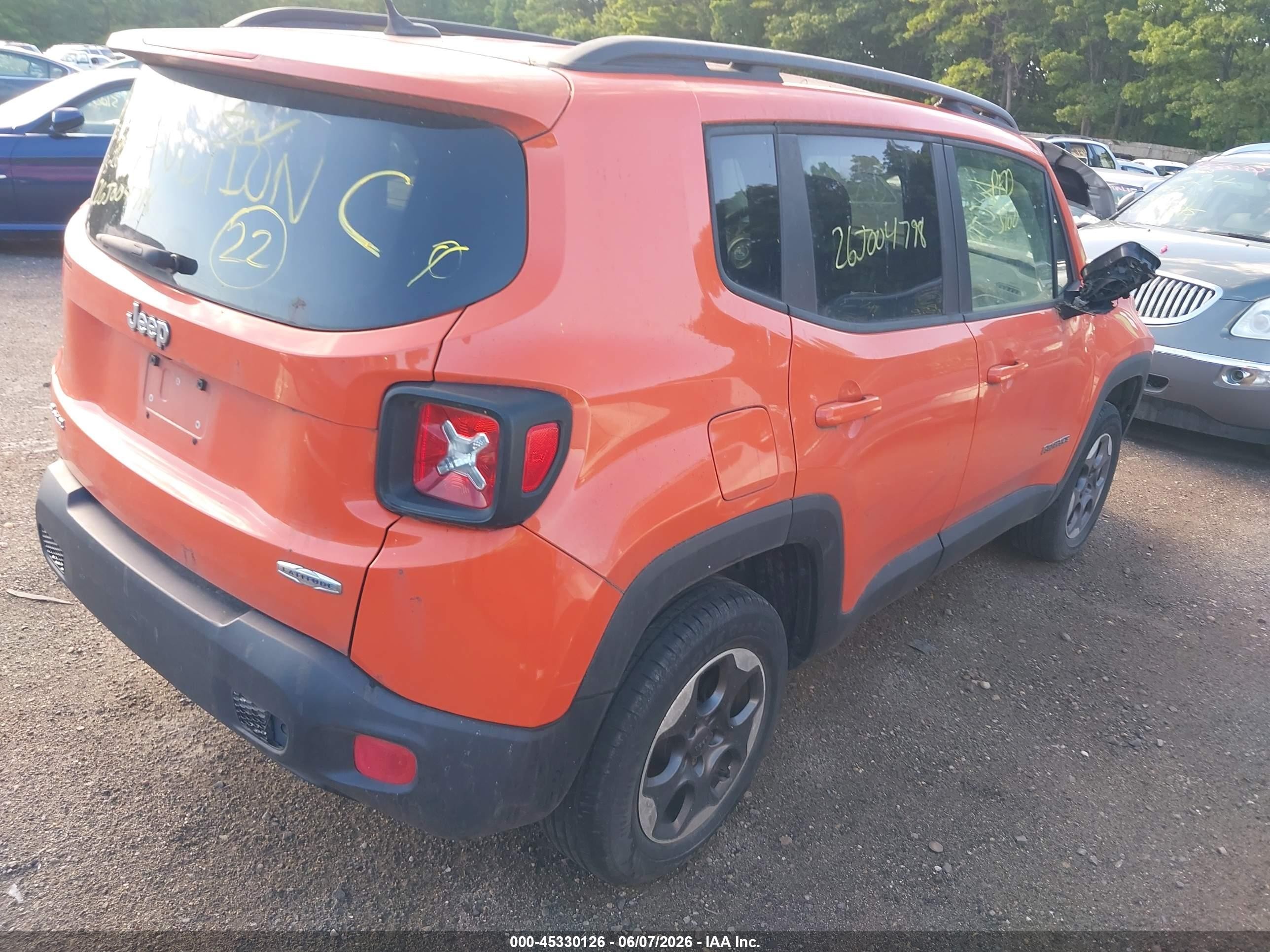 2015 Jeep Renegade Latitude Оранжевый vin: ZACCJBBH3FPB77508