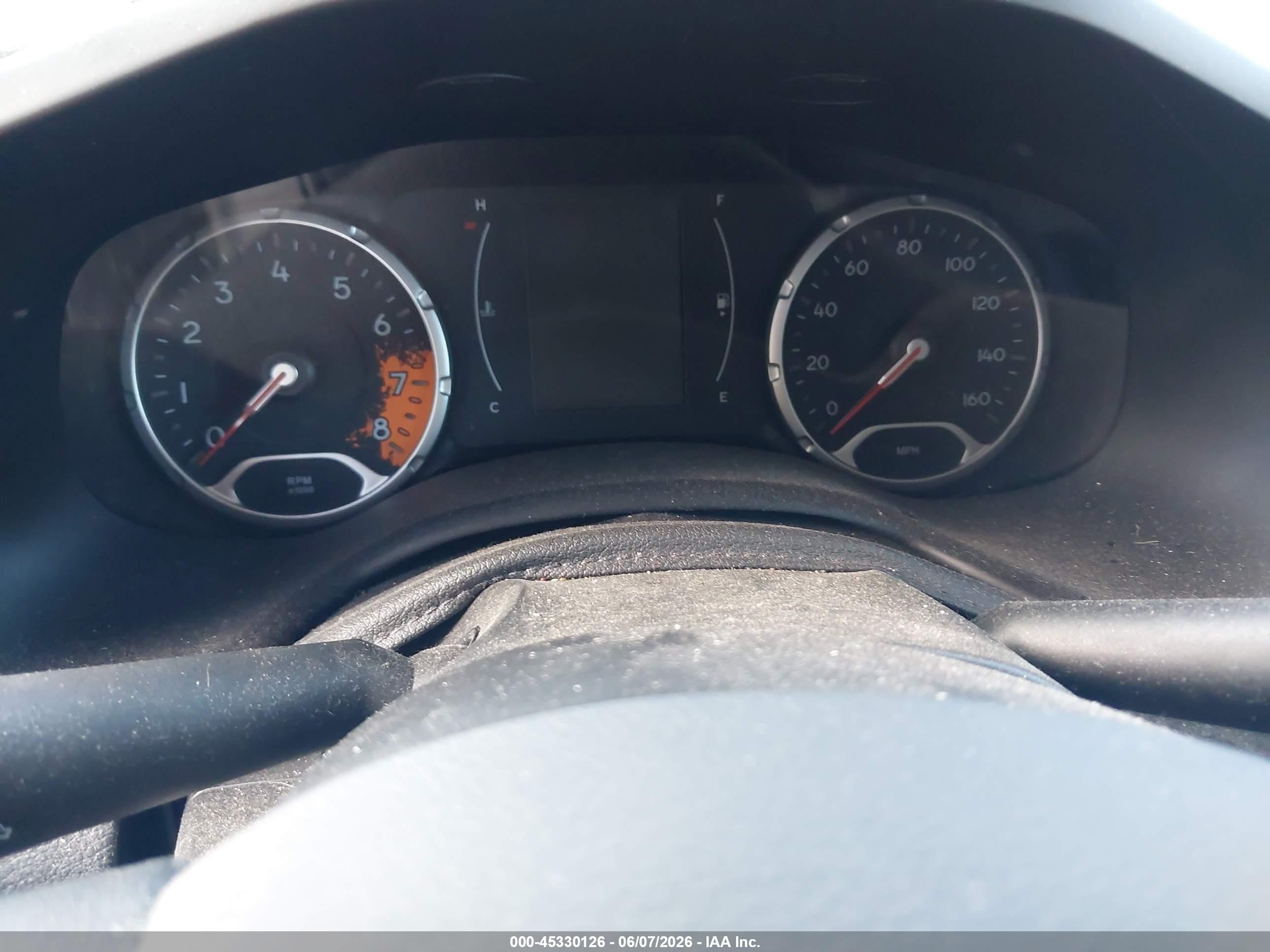 2015 Jeep Renegade Latitude Оранжевый vin: ZACCJBBH3FPB77508