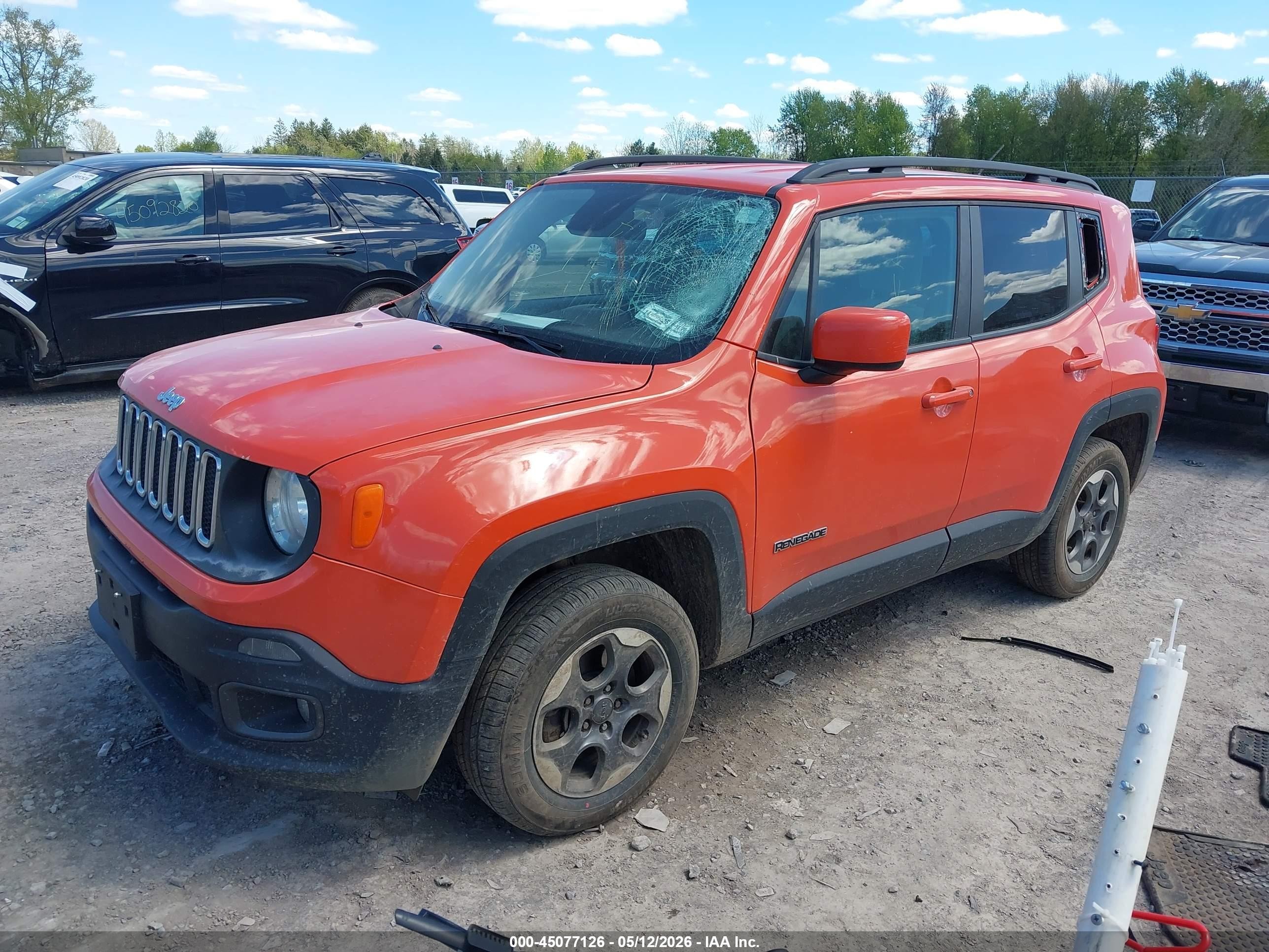 2015 Jeep Renegade Latitude Orange vin: ZACCJBBH7FPC20747