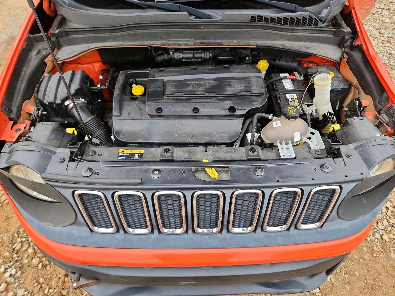 2015 Jeep Renegade Latitude (us-mex.), North(can) Orange vin: ZACCJBBH7FPC31201