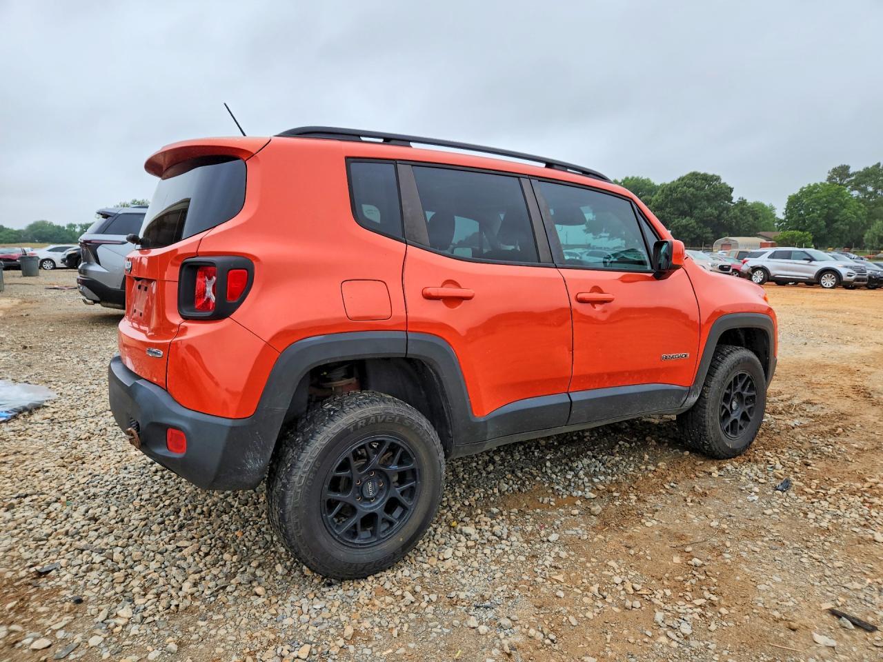 2015 Jeep Renegade Latitude (us-mex.), North(can) Orange vin: ZACCJBBH7FPC31201