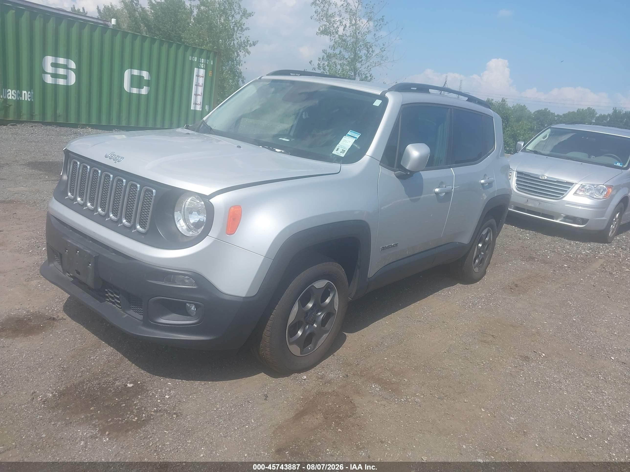 2015 Jeep Renegade Latitude Silver vin: ZACCJBBH8FPB99066