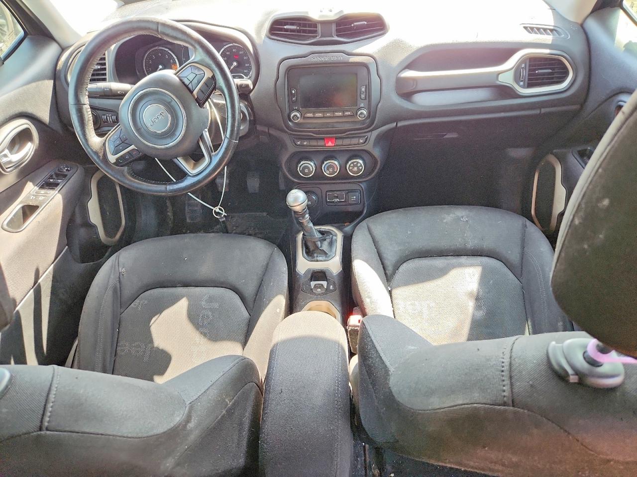 2015 Jeep Renegade Latitude Black vin: ZACCJBBH9FPB79098
