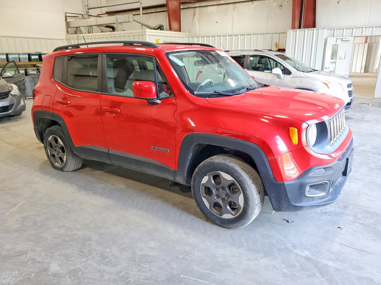 2015 Jeep Renegade Latitude Red vin: ZACCJBBHXFPC34805