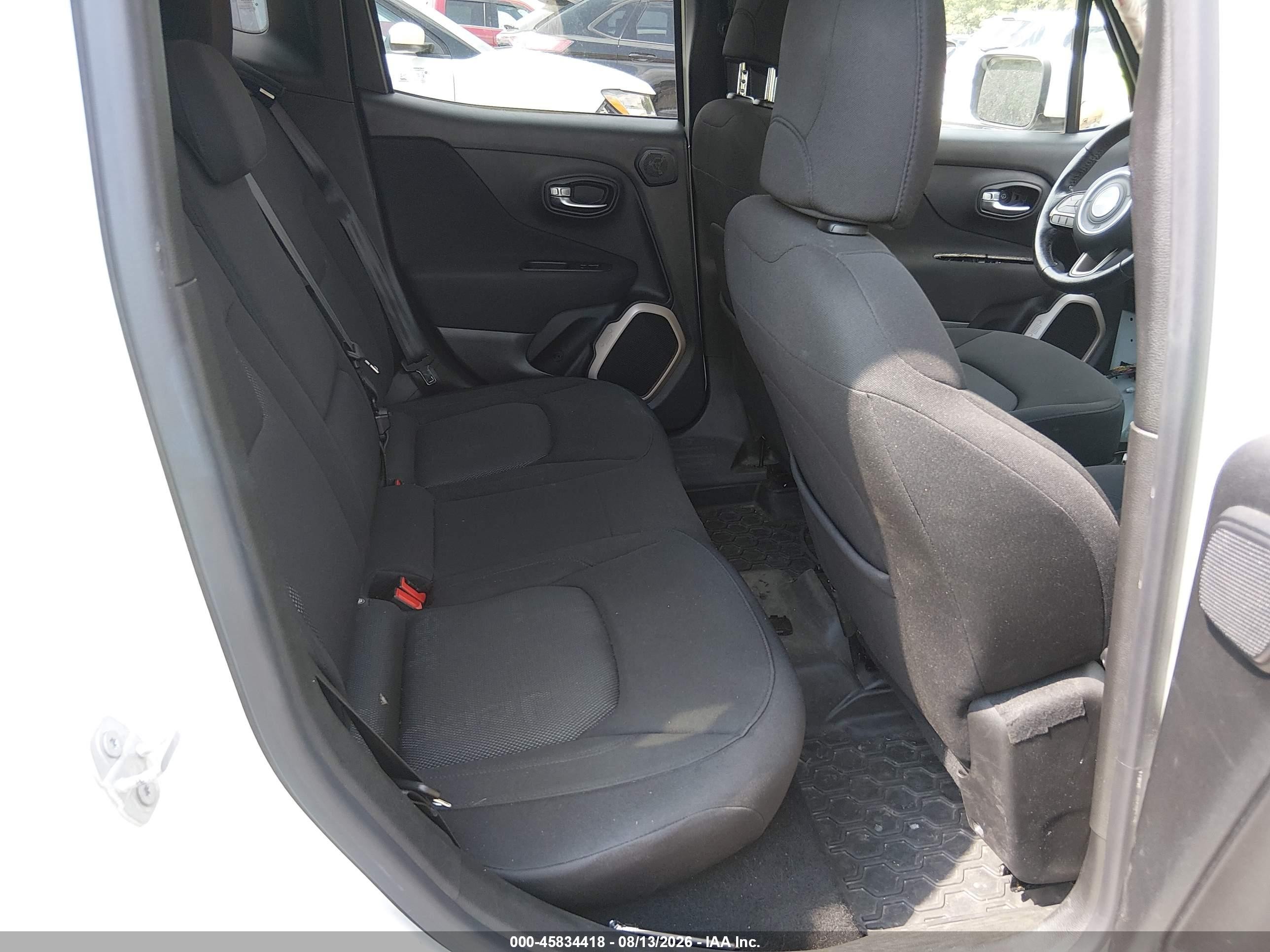 2015 Jeep Renegade Latitude Black vin: ZACCJBBT0FPB54725