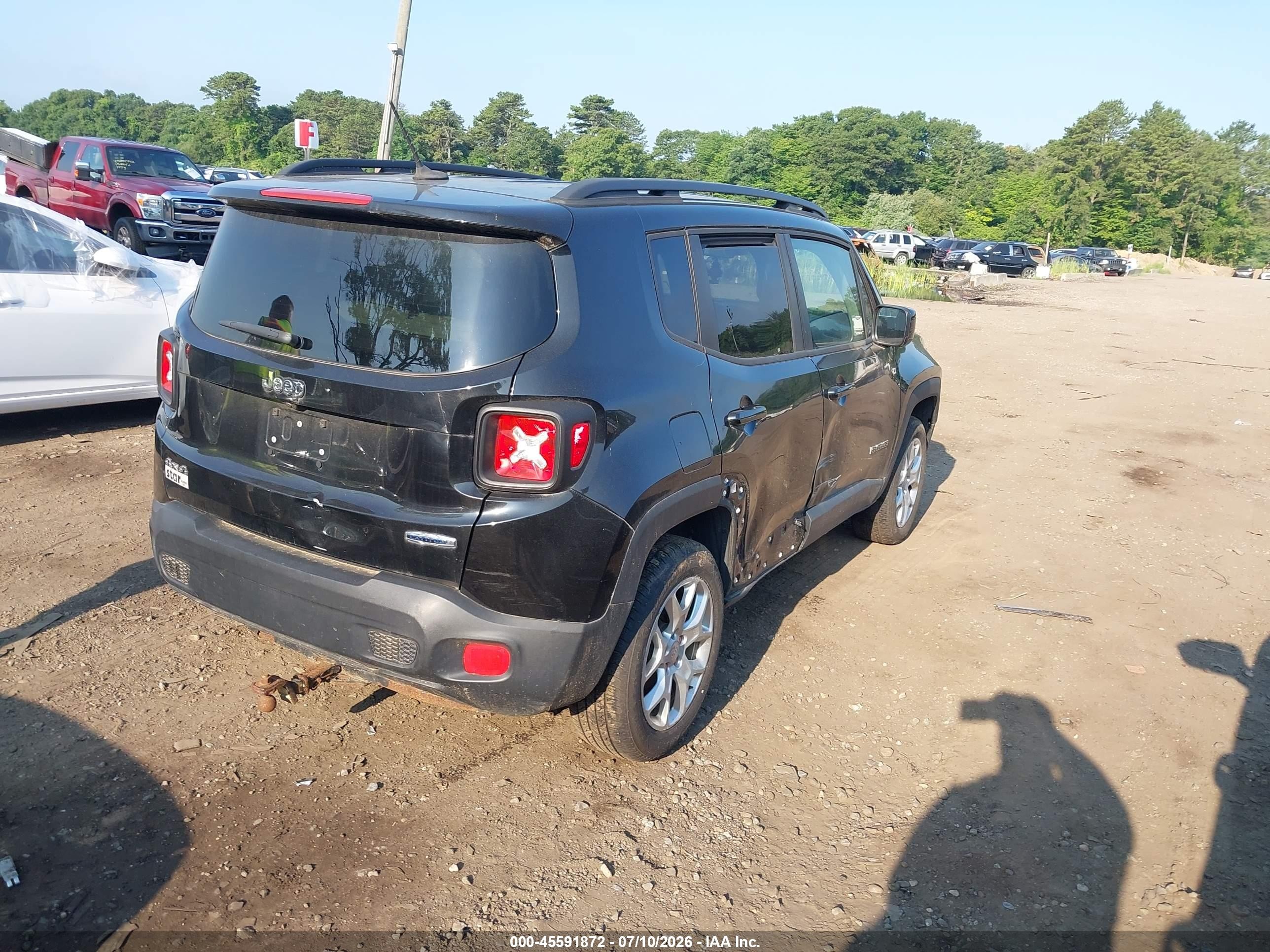 2015 Jeep Renegade Latitude Серый vin: ZACCJBBT0FPB56886