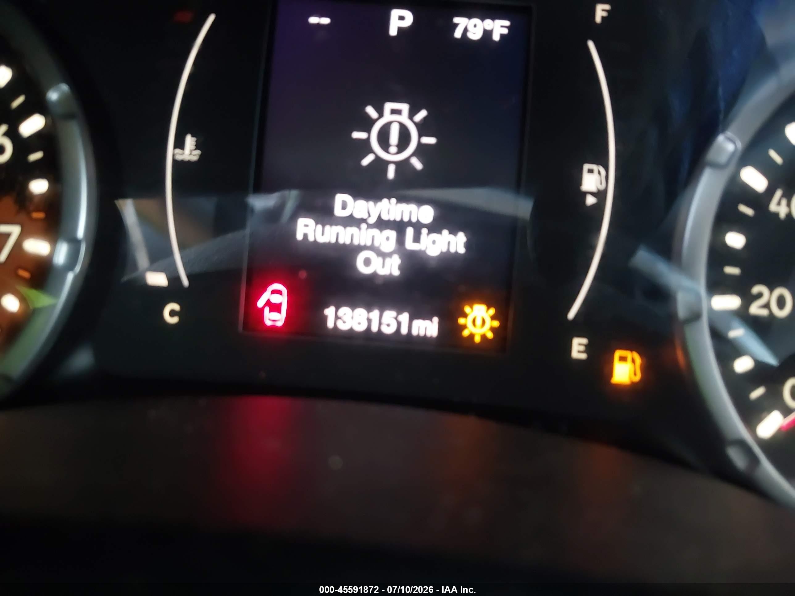 2015 Jeep Renegade Latitude Серый vin: ZACCJBBT0FPB56886