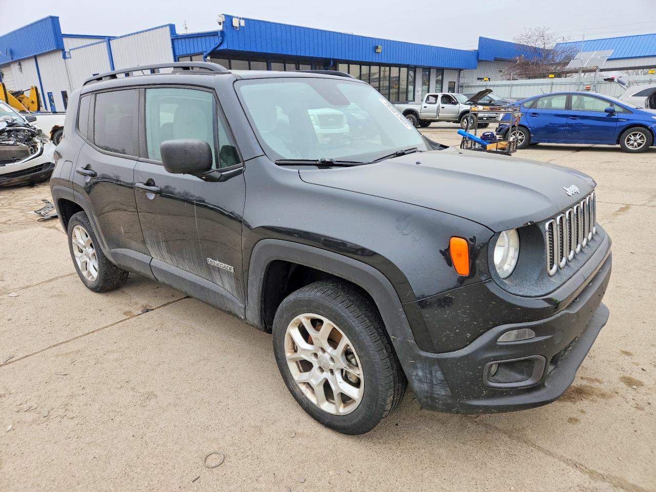 2015 Jeep Renegade Latitude Black vin: ZACCJBBT0FPB61278