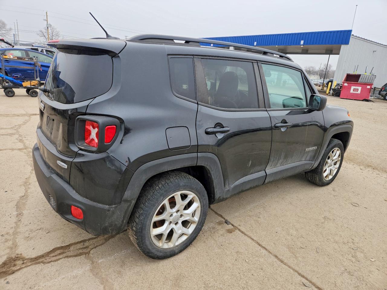 2015 Jeep Renegade Latitude Black vin: ZACCJBBT0FPB61278