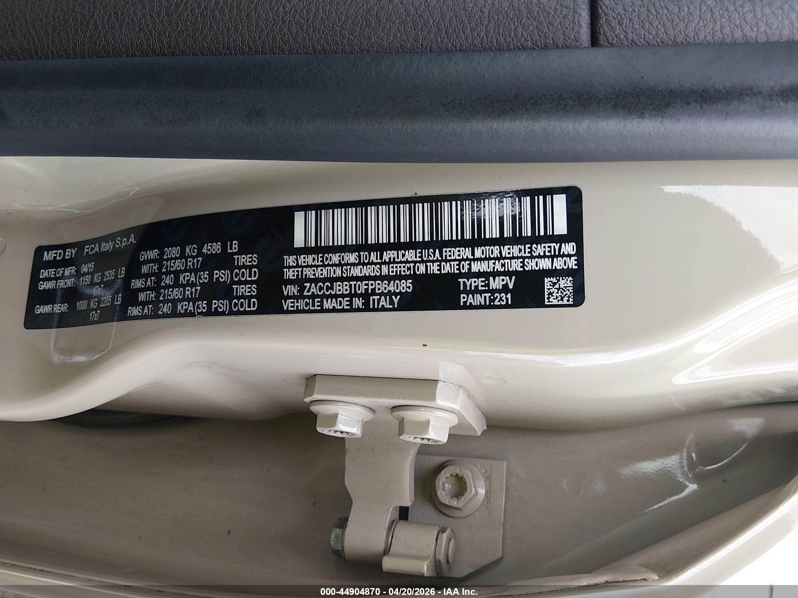 2015 Jeep Renegade Latitude Beige vin: ZACCJBBT0FPB64085