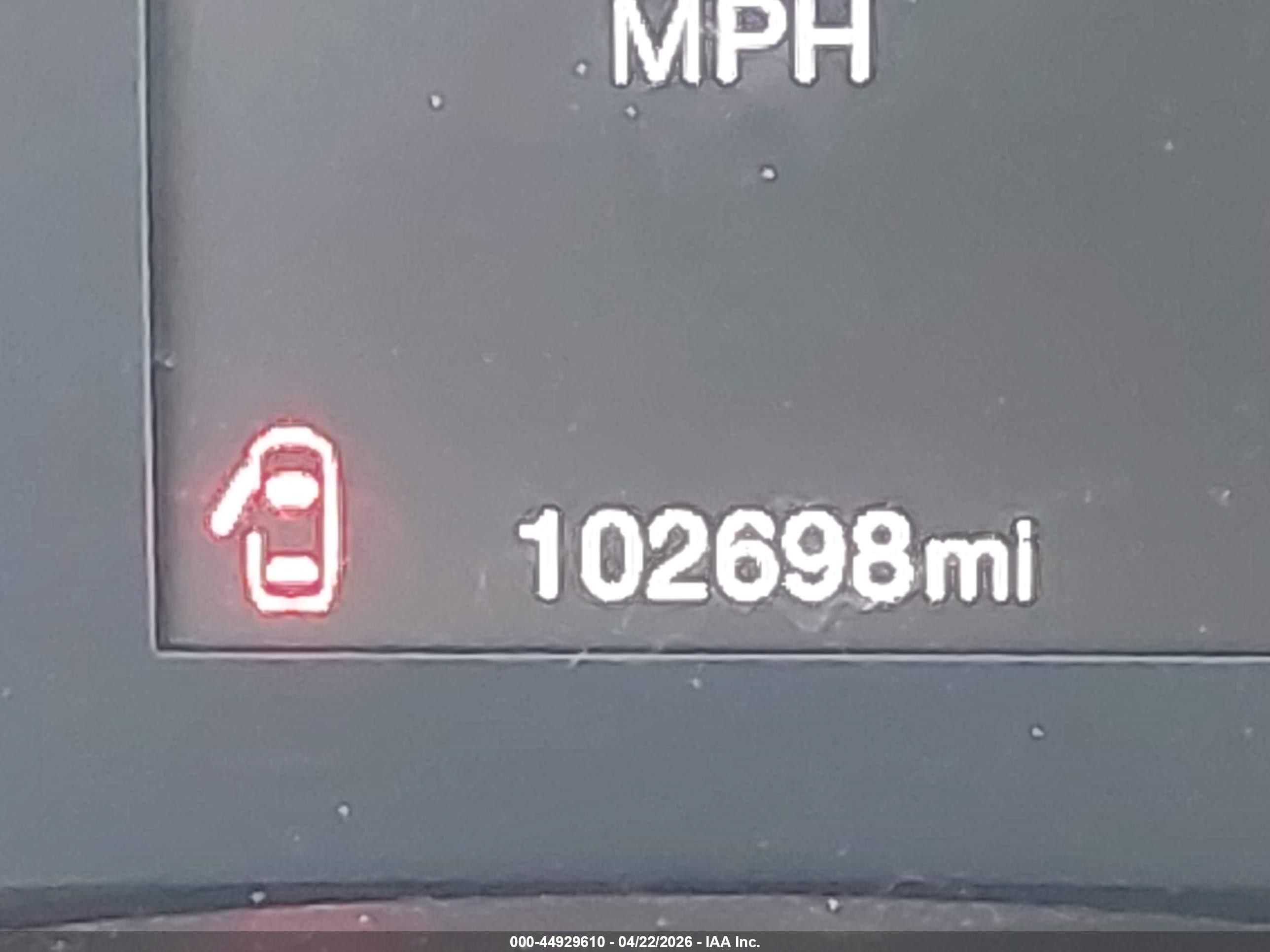2015 Jeep Renegade Latitude Silver vin: ZACCJBBT0FPB64239