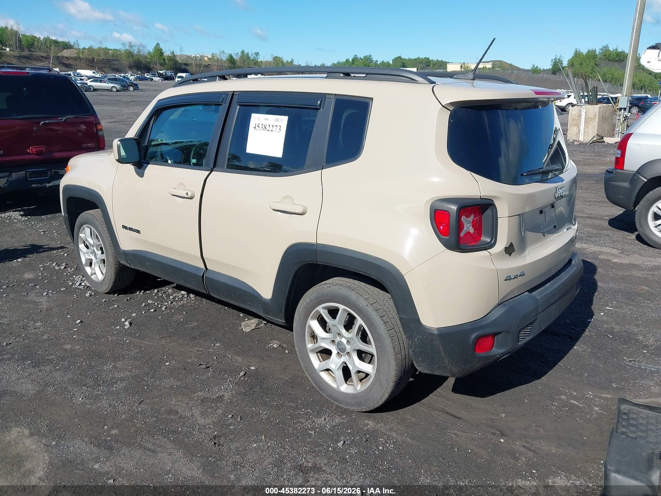 2015 Jeep Renegade Latitude Tan vin: ZACCJBBT0FPB64349
