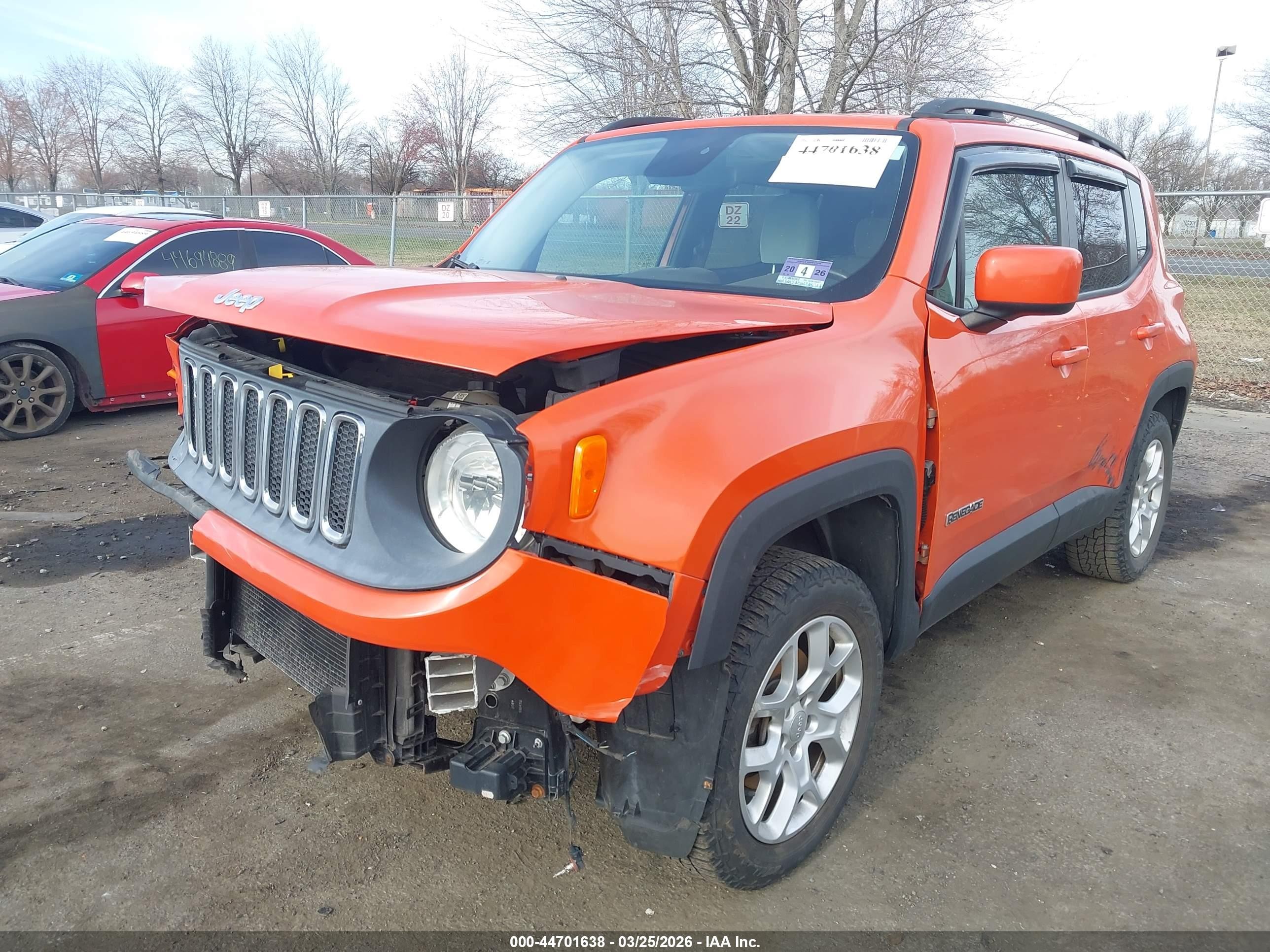 2015 Jeep Renegade Latitude Оранжевый vin: ZACCJBBT0FPB66649