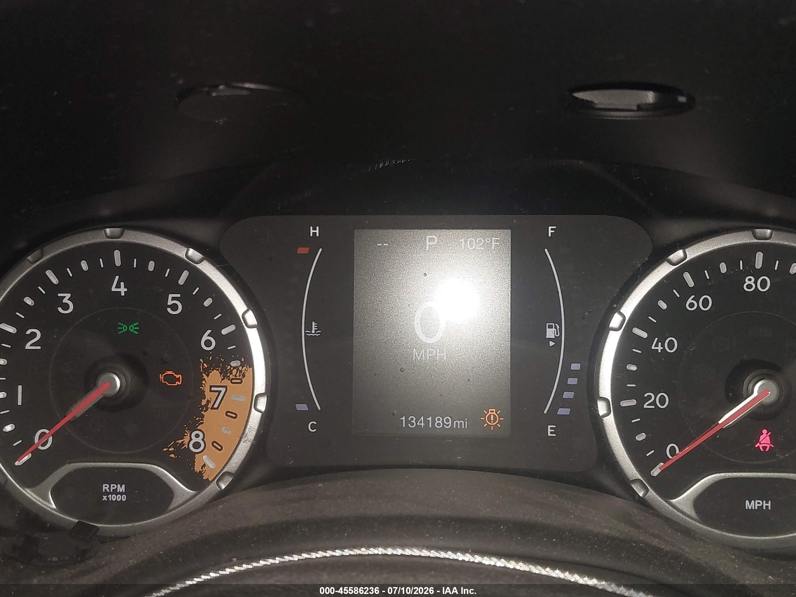 2015 Jeep Renegade Latitude Red vin: ZACCJBBT0FPB67196