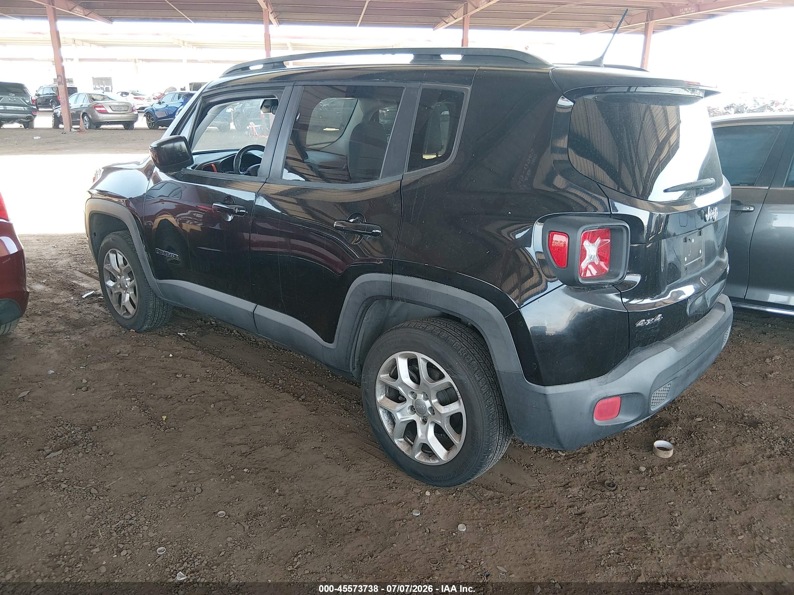 2015 Jeep Renegade Latitude Black vin: ZACCJBBT0FPB67873