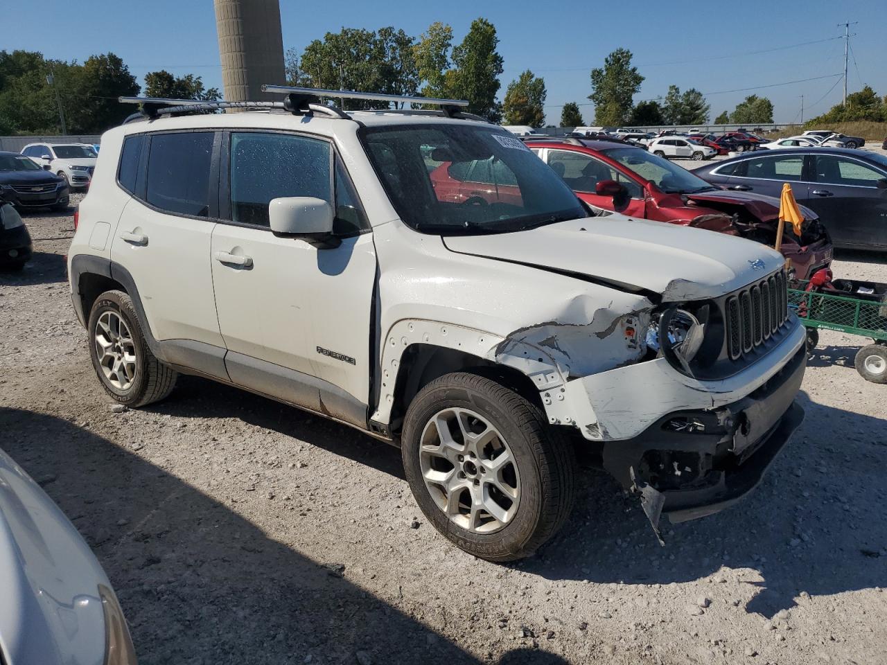 2015 Jeep Renegade Latitude White vin: ZACCJBBT0FPB70761