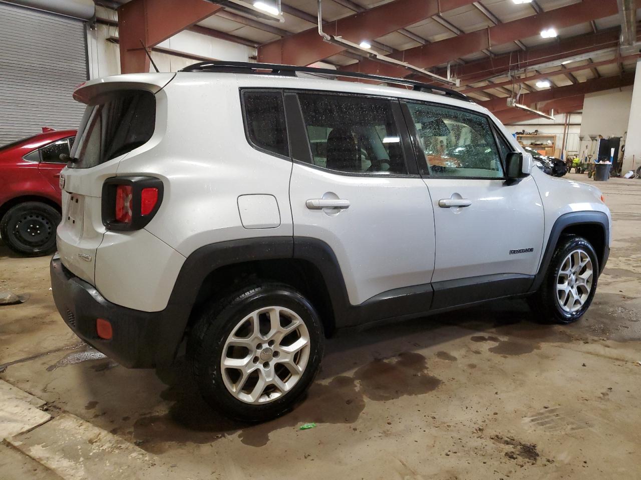 2015 Jeep Renegade Latitude Silver vin: ZACCJBBT0FPB72222
