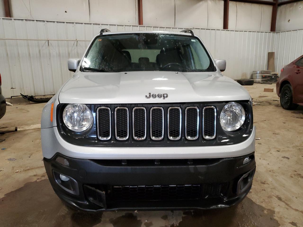2015 Jeep Renegade Latitude Silver vin: ZACCJBBT0FPB72222