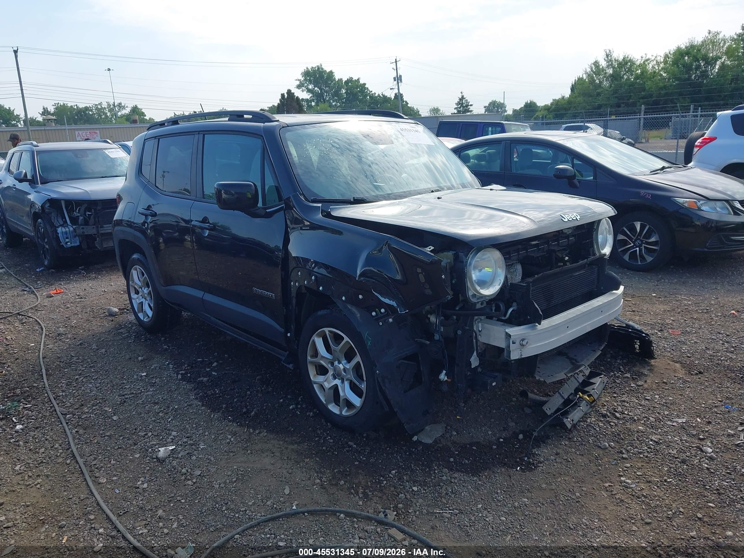 2015 Jeep Renegade Latitude Black vin: ZACCJBBT0FPB72466