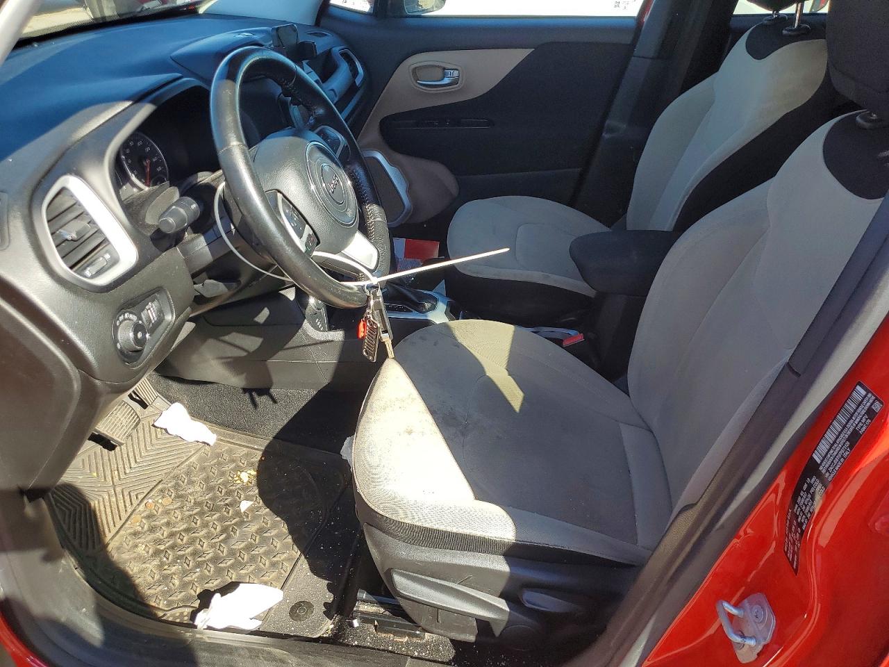 2015 Jeep Renegade Latitude Красный vin: ZACCJBBT0FPB73126