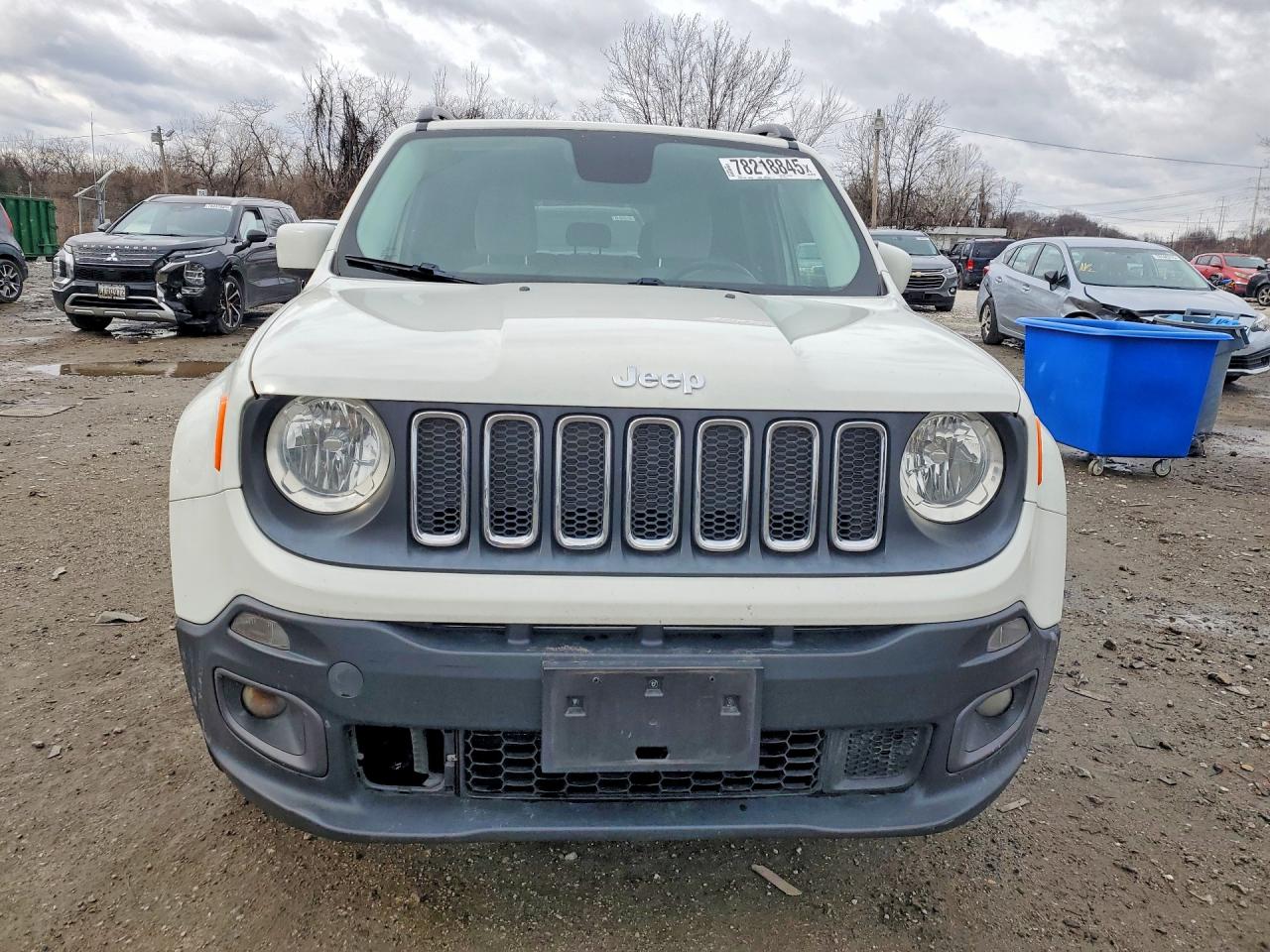 2015 Jeep Renegade Latitude Белый vin: ZACCJBBT0FPB75924