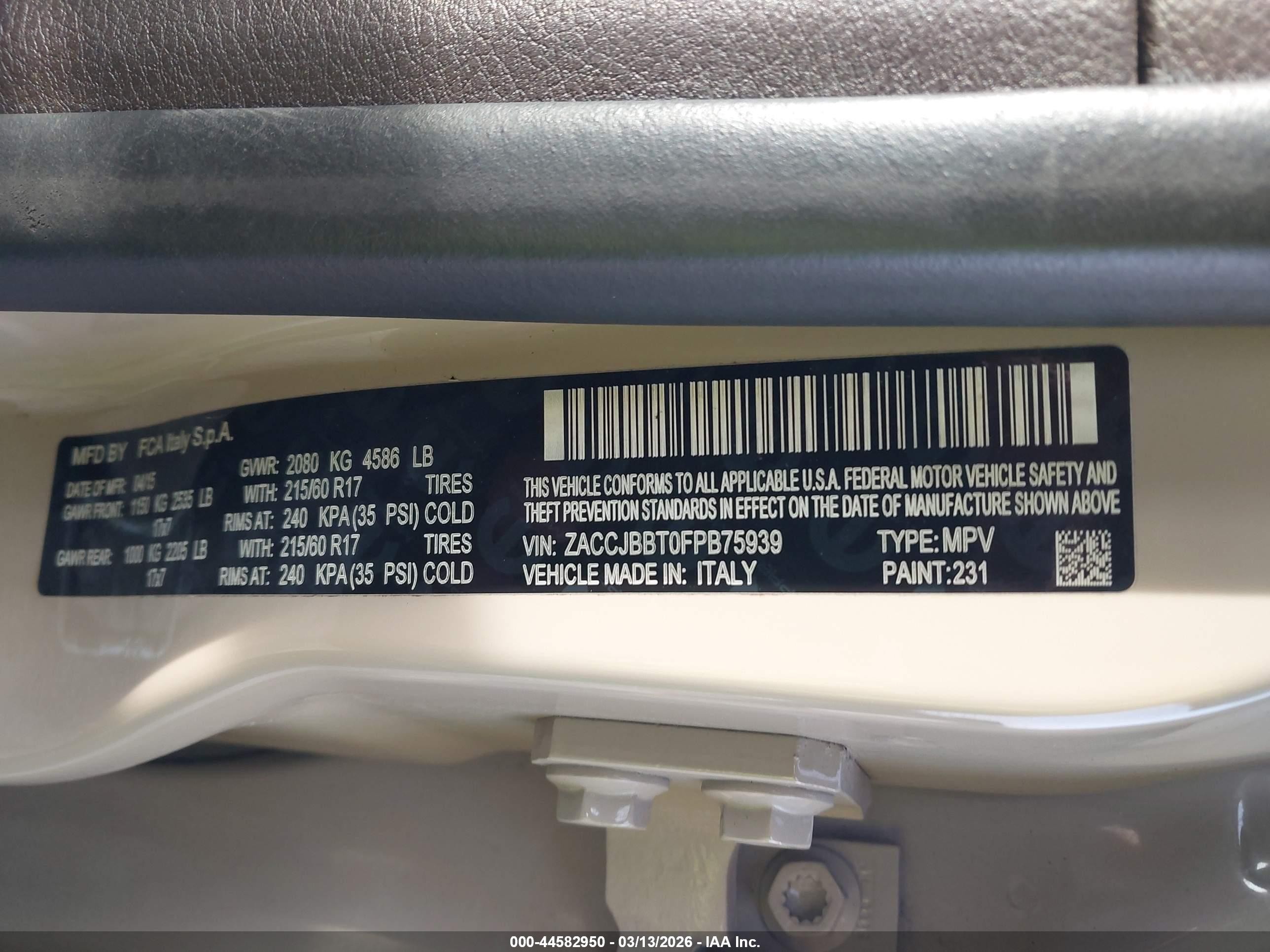 2015 Jeep Renegade Latitude Beige vin: ZACCJBBT0FPB75939