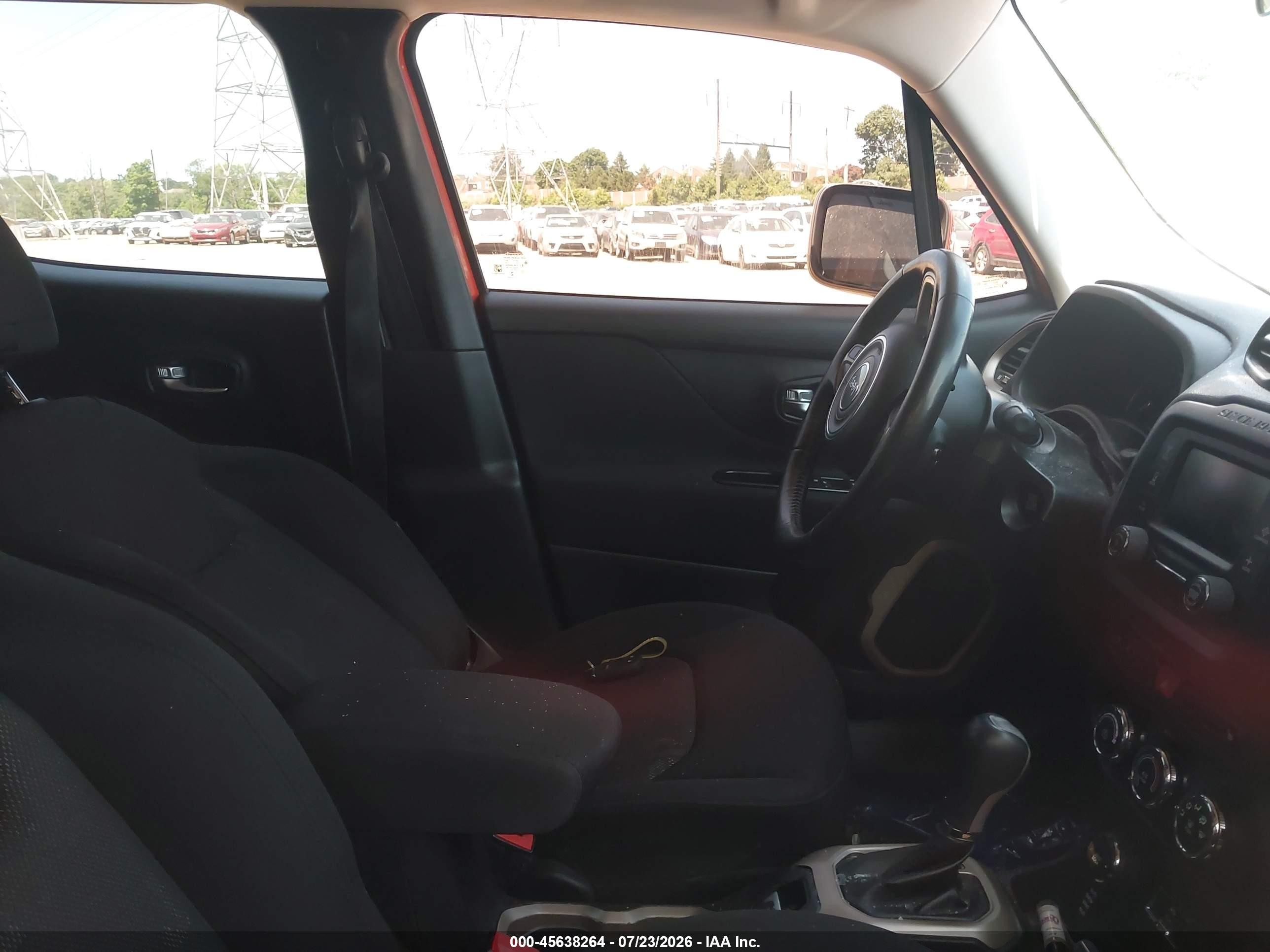 2015 Jeep Renegade Latitude Orange vin: ZACCJBBT0FPC28127