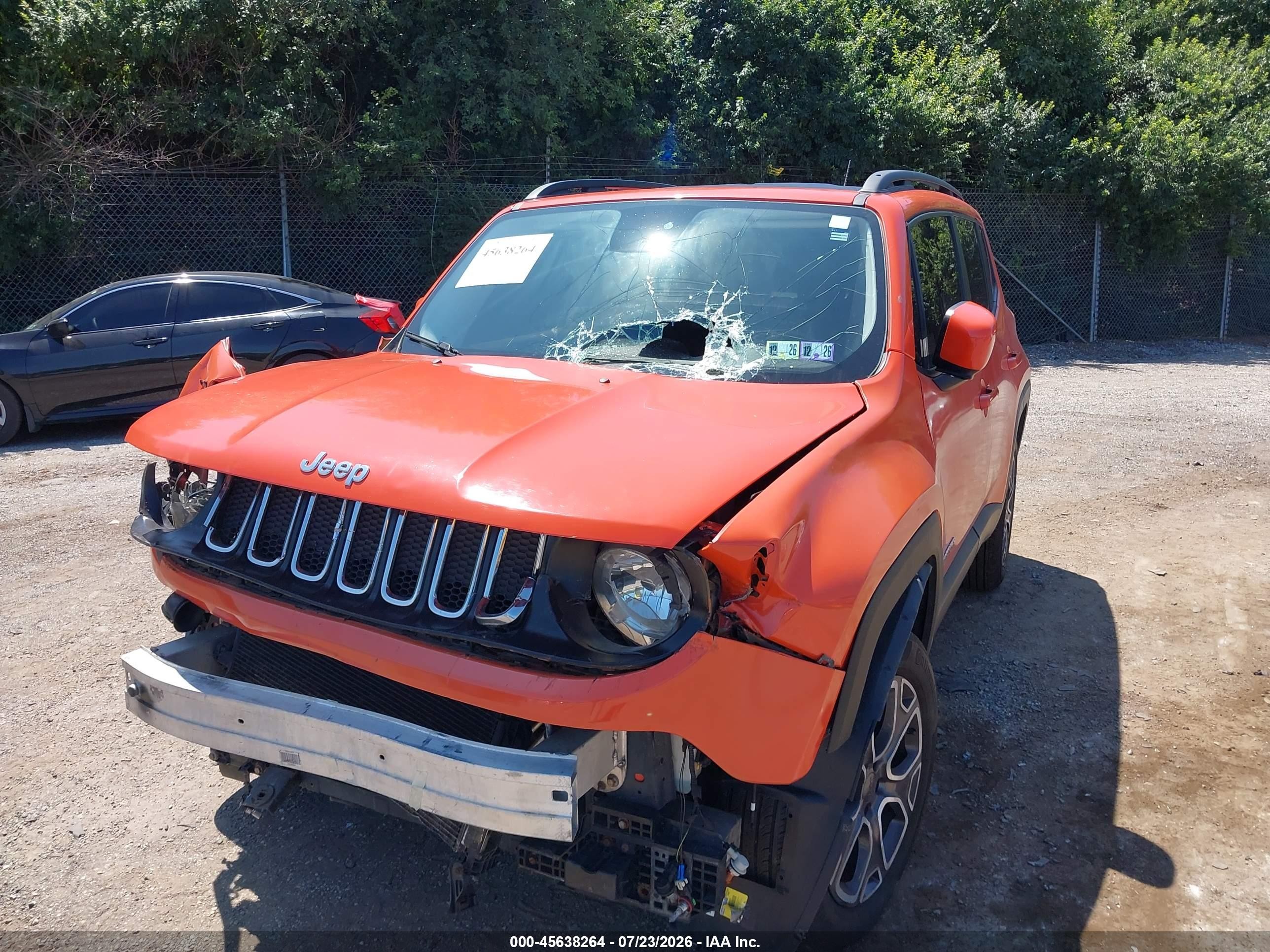 2015 Jeep Renegade Latitude Orange vin: ZACCJBBT0FPC28127
