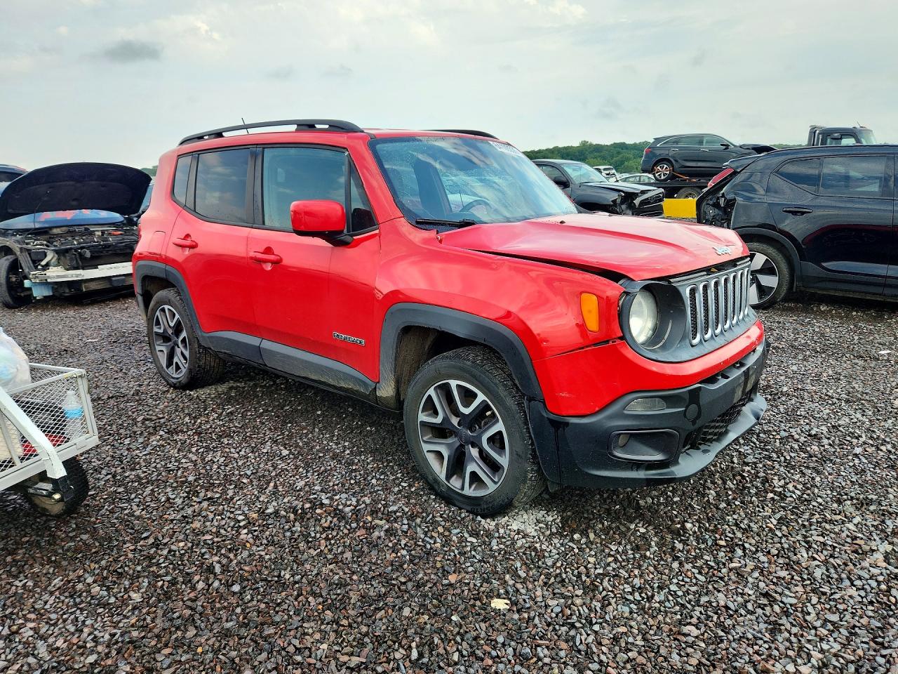 2015 Jeep Renegade Latitude Red vin: ZACCJBBT0FPC45364