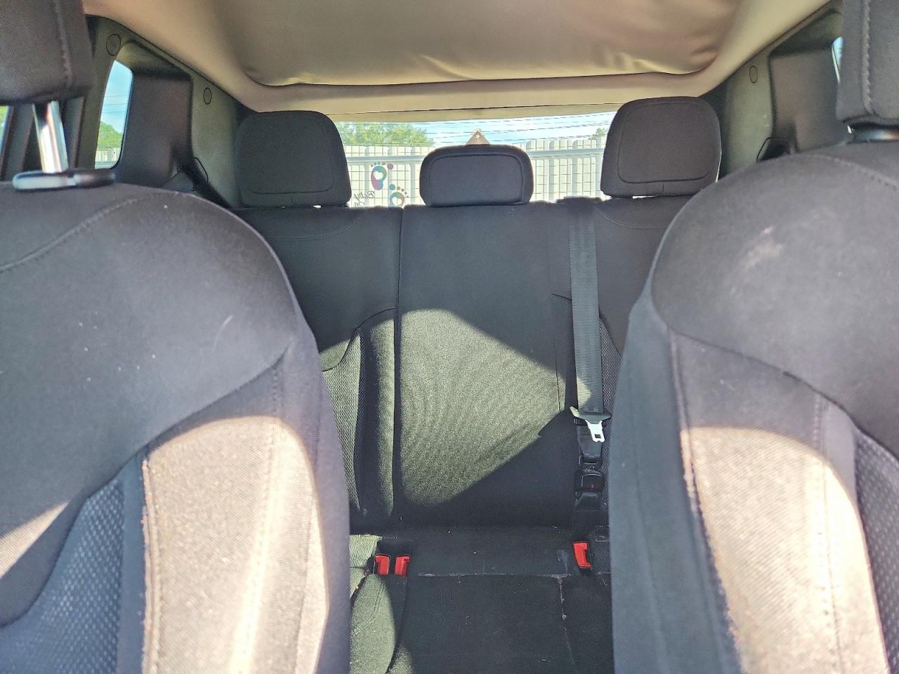 2015 Jeep Renegade Latitude Blue vin: ZACCJBBT1FPB48075