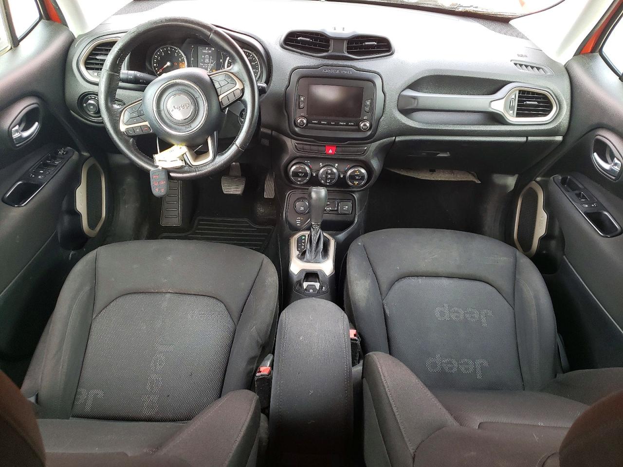 2015 Jeep Renegade Latitude Оранжевый vin: ZACCJBBT1FPB92920
