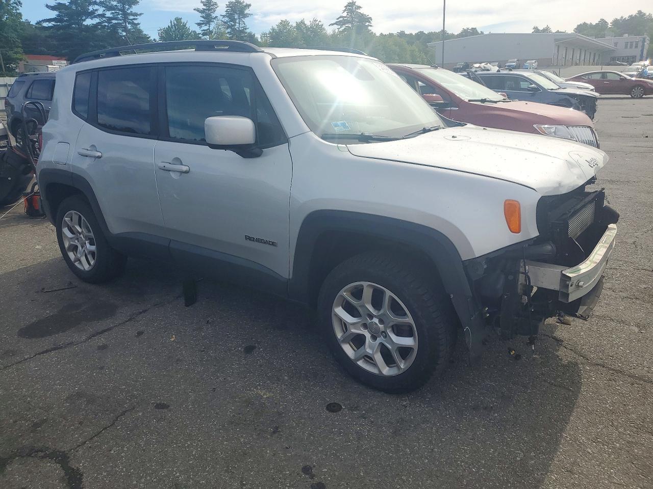 2015 Jeep Renegade Latitude Silver vin: ZACCJBBT1FPC40898