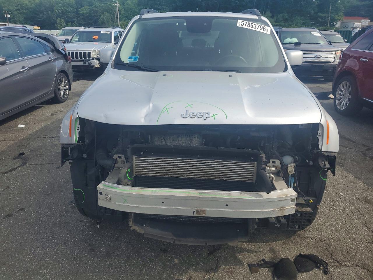 2015 Jeep Renegade Latitude Silver vin: ZACCJBBT1FPC40898