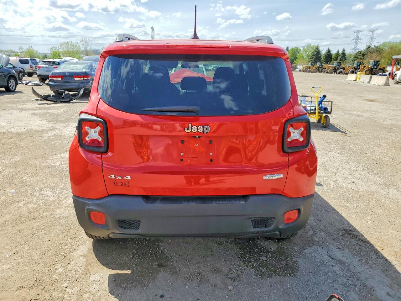 2016 Jeep Renegade Latitude Red vin: ZACCJBBT1GPC61879